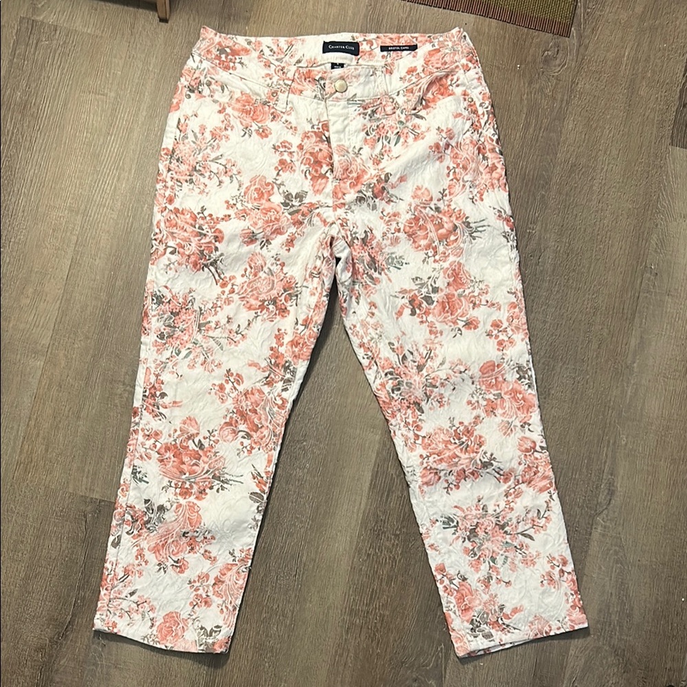 Charter Club Women’s Floral Print Bristol Capri Size 6// Always Accepting Offers
